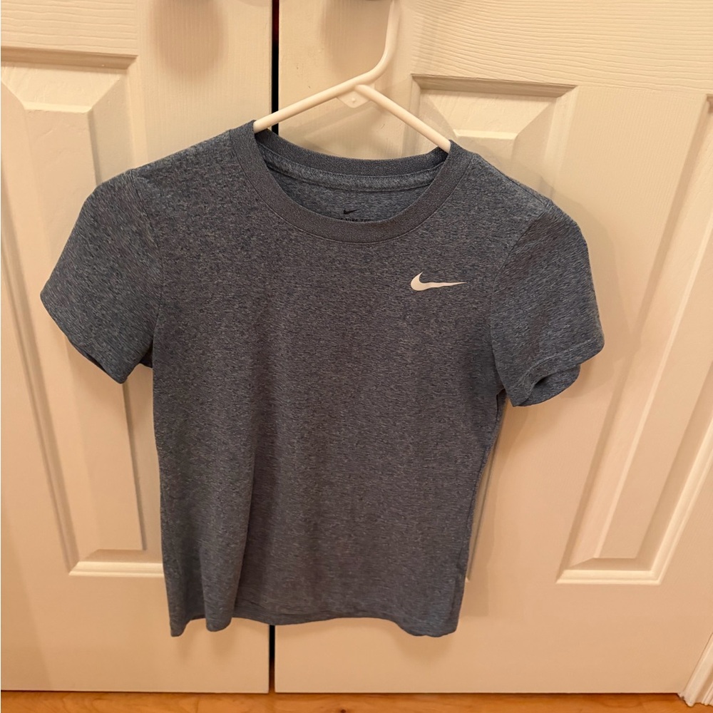 Women’s Nike Dri Fit Shirt Sleeve Shirt